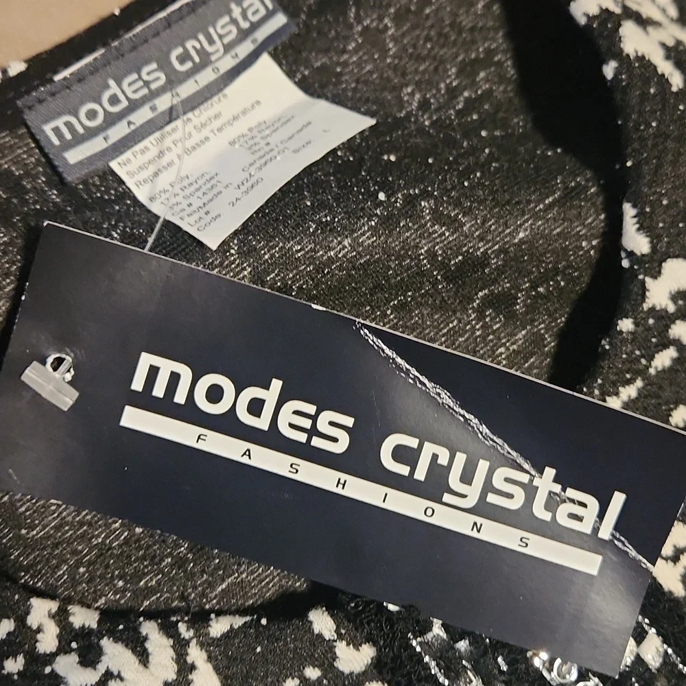Modes Crystal Fashions Skirt Suit - Picture 2 of 11